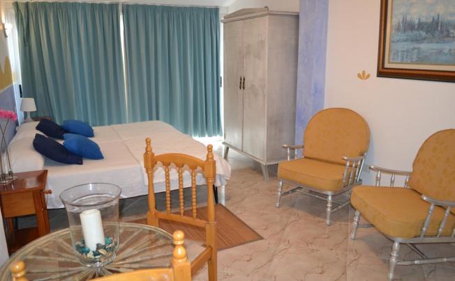 Фото отеля Sun Holidays Hotel