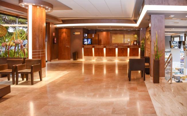 Фото отеля Sunclub Salou Aparthotel