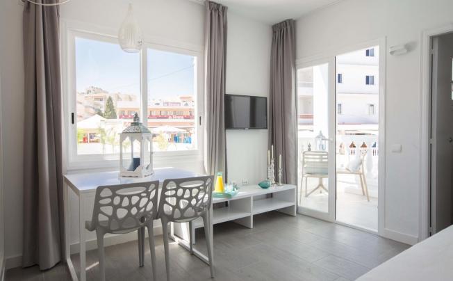 Фото отеля The Beach Star Ibiza