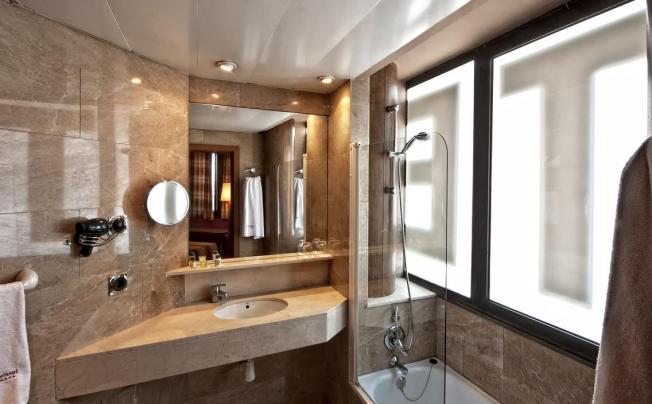 Фото отеля Aristol Hotel