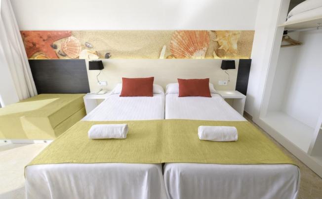 Фото отеля AZULINE HOTEL BERGANTIN