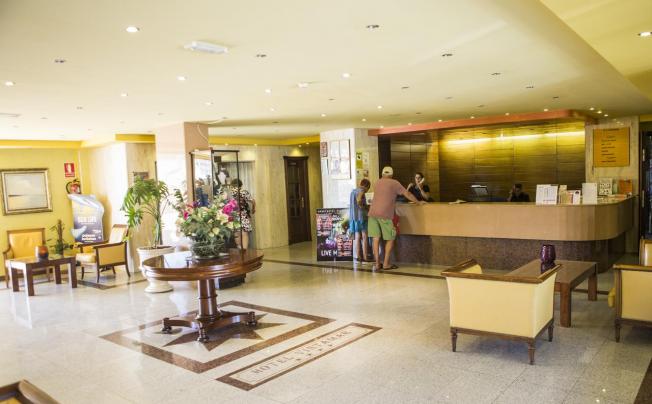 Фото отеля Vistamar Aparthotel
