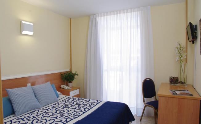 Фото отеля Barajas Plaza Hotel