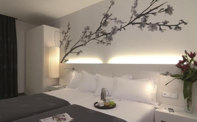Фото отеля Hesperia Barcelona Ramblas Hotel