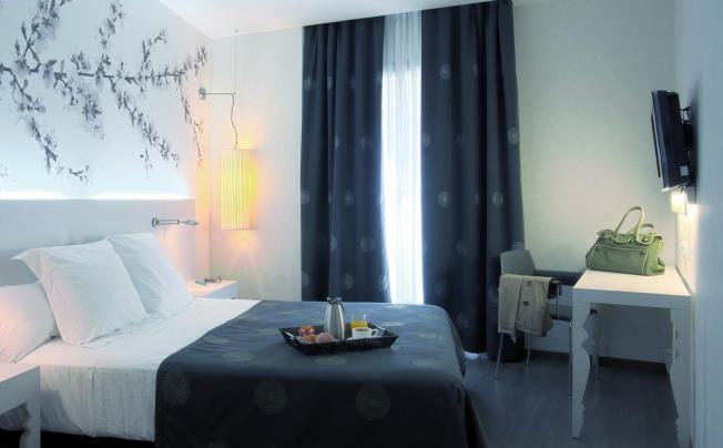Фото отеля Hesperia Barcelona Ramblas Hotel