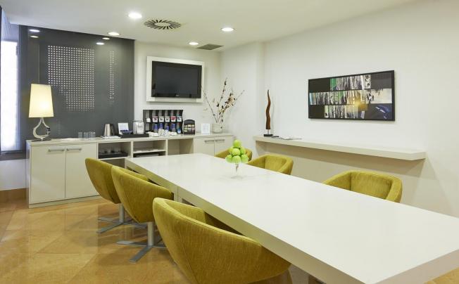 Фото отеля Hesperia Barcelona Ramblas Hotel