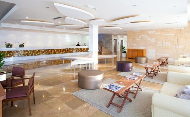 Фото отеля Sunprime Waterfront Palma Beach
