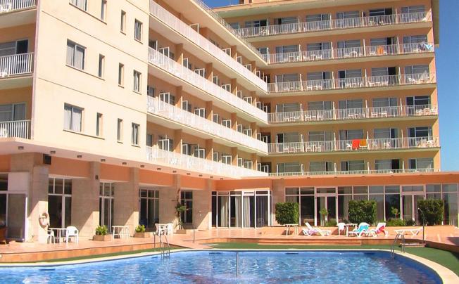 Фото отеля Sunprime Waterfront Palma Beach