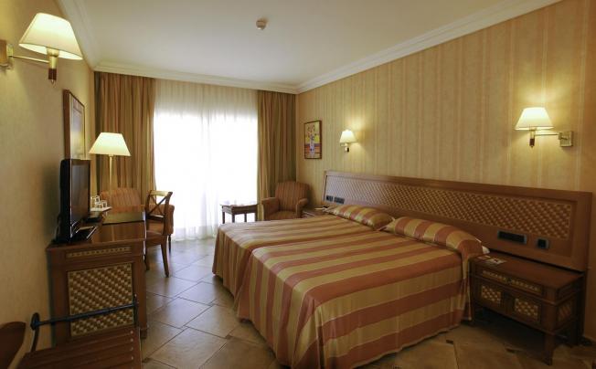 Фото отеля Cordial Mogan Playa Hotel