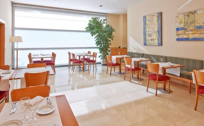 Фото отеля Nh barcelona la maquinista