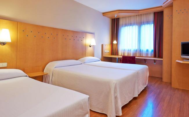 Фото отеля Nh barcelona la maquinista