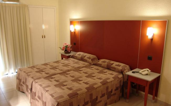 Фото отеля Oasis Plaza Hotel