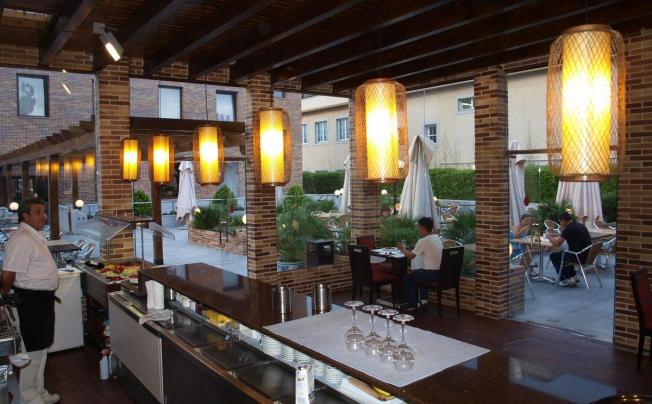 Фото отеля Dinastia Hotel
