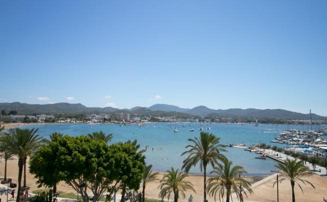 Фото отеля The White Apartments By Ibiza Feeling