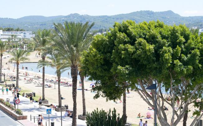 Фото отеля The White Apartments By Ibiza Feeling