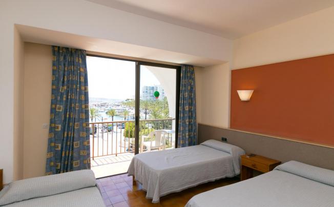 Фото отеля The White Apartments By Ibiza Feeling