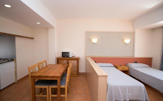 Фото отеля The White Apartments By Ibiza Feeling