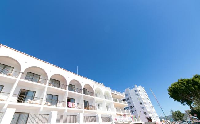 Фото отеля The White Apartments By Ibiza Feeling