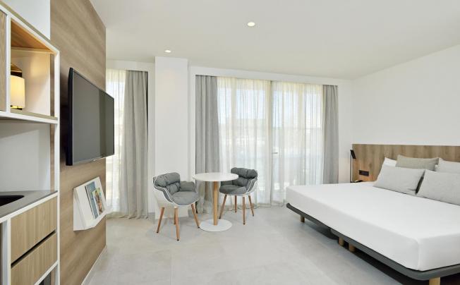 Фото отеля Innside Calvia Beach