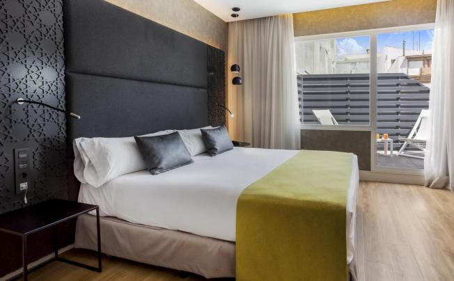 Фото отеля Catalonia Giralda Hotel