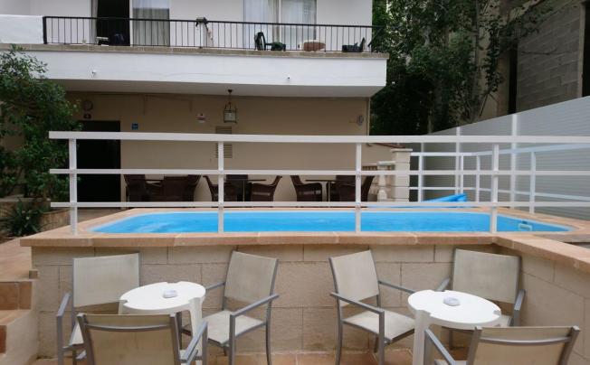 Фото отеля Arenal Pins Hostal