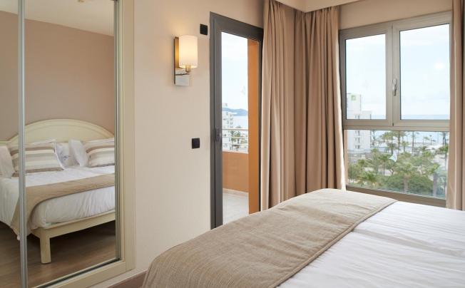 Фото отеля Marins Cala Nau Hotel