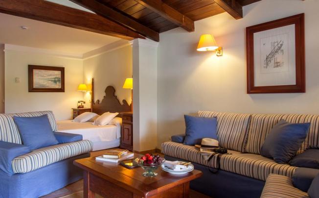 Фото отеля Cala Sant Vicenc Hotel