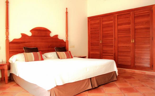 Фото отеля Golf Santa Ponsa Hotel