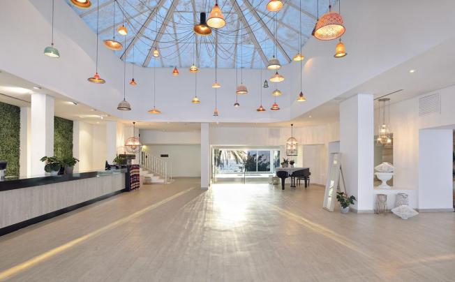 Фото отеля Sol Beach House Ibiza