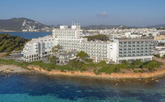 Фото отеля Sol Beach House Ibiza