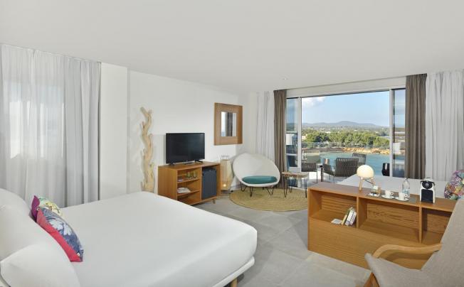 Фото отеля Sol Beach House Ibiza
