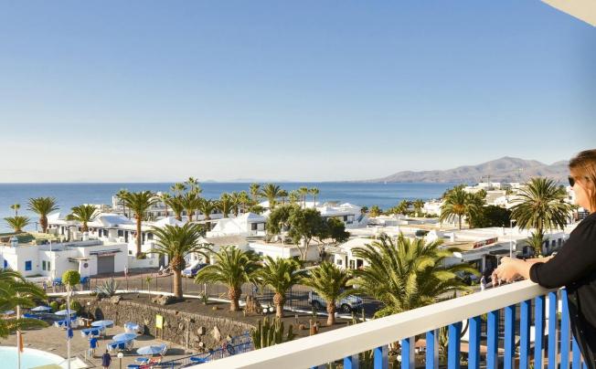 Фото отеля EREZA APARTAMENTOS LOS HIBISCOS 
