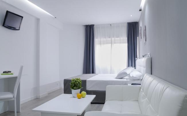 Фото отеля Bluesense Madrid Genova Aparthotel