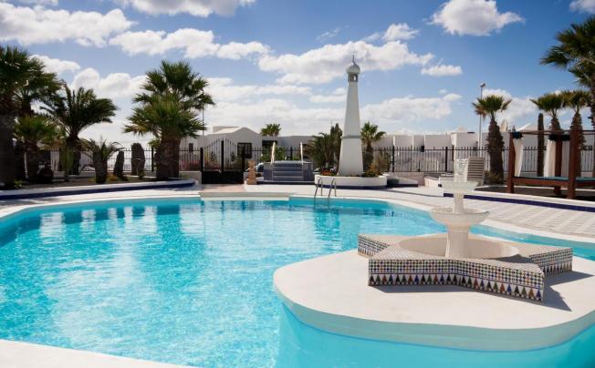 Фото отеля Panorama Apartamentos Lansorote