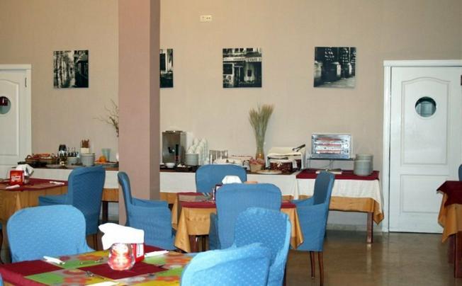 Фото отеля KROSS PUERTO AGUADULCE