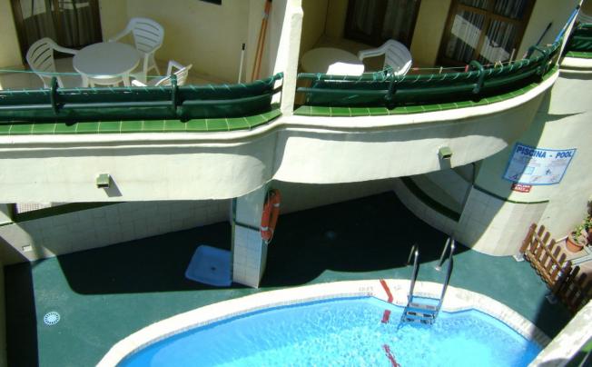 Фото отеля Mediterraneo Apartamentos