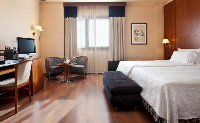 Фото отеля NH Sevilla Viapol Hotel