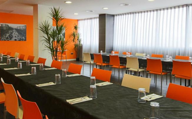 Фото отеля H2 Fuenlabrada Hotel