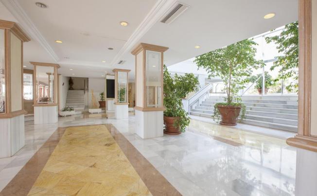 Фото отеля Grupotel Cala San Vicente