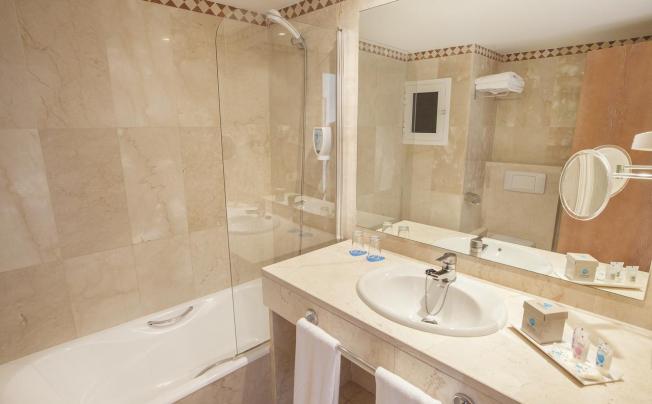Фото отеля Grupotel Cala San Vicente