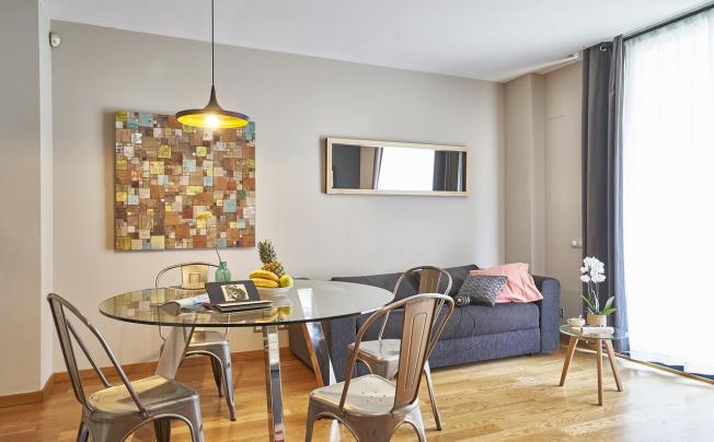 Фото отеля AinB Sagrada Familia Apartments