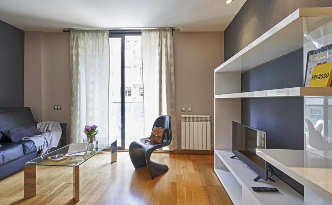Фото отеля AinB Sagrada Familia Apartments