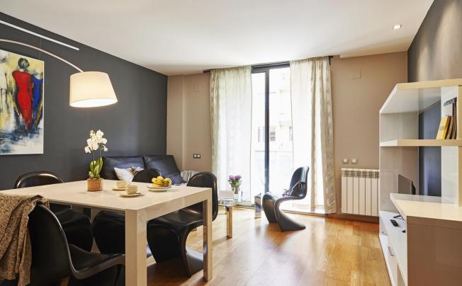 Фото отеля AinB Sagrada Familia Apartments