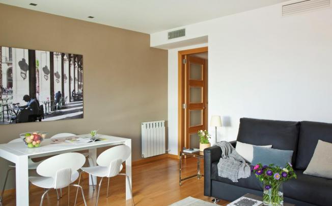 Фото отеля AinB Sagrada Familia Apartments