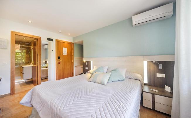 Фото отеля San Cristobal Hotel