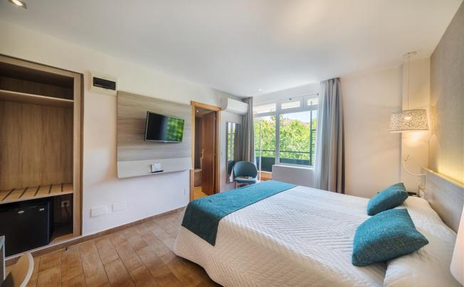 Фото отеля San Cristobal Hotel
