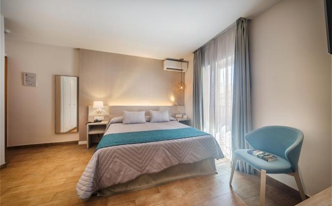 Фото отеля San Cristobal Hotel