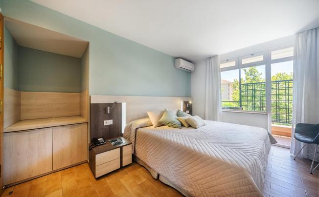 Фото отеля San Cristobal Hotel