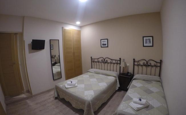 Фото отеля El Pilar Hostal