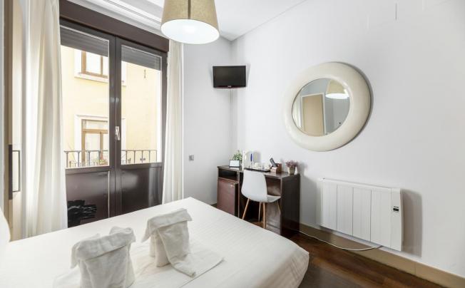 Фото отеля Madrid House Gay Pension